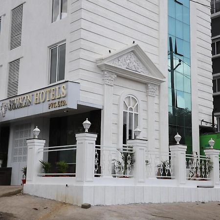 Shikin Hotels Navi Mumbai Bagian luar foto