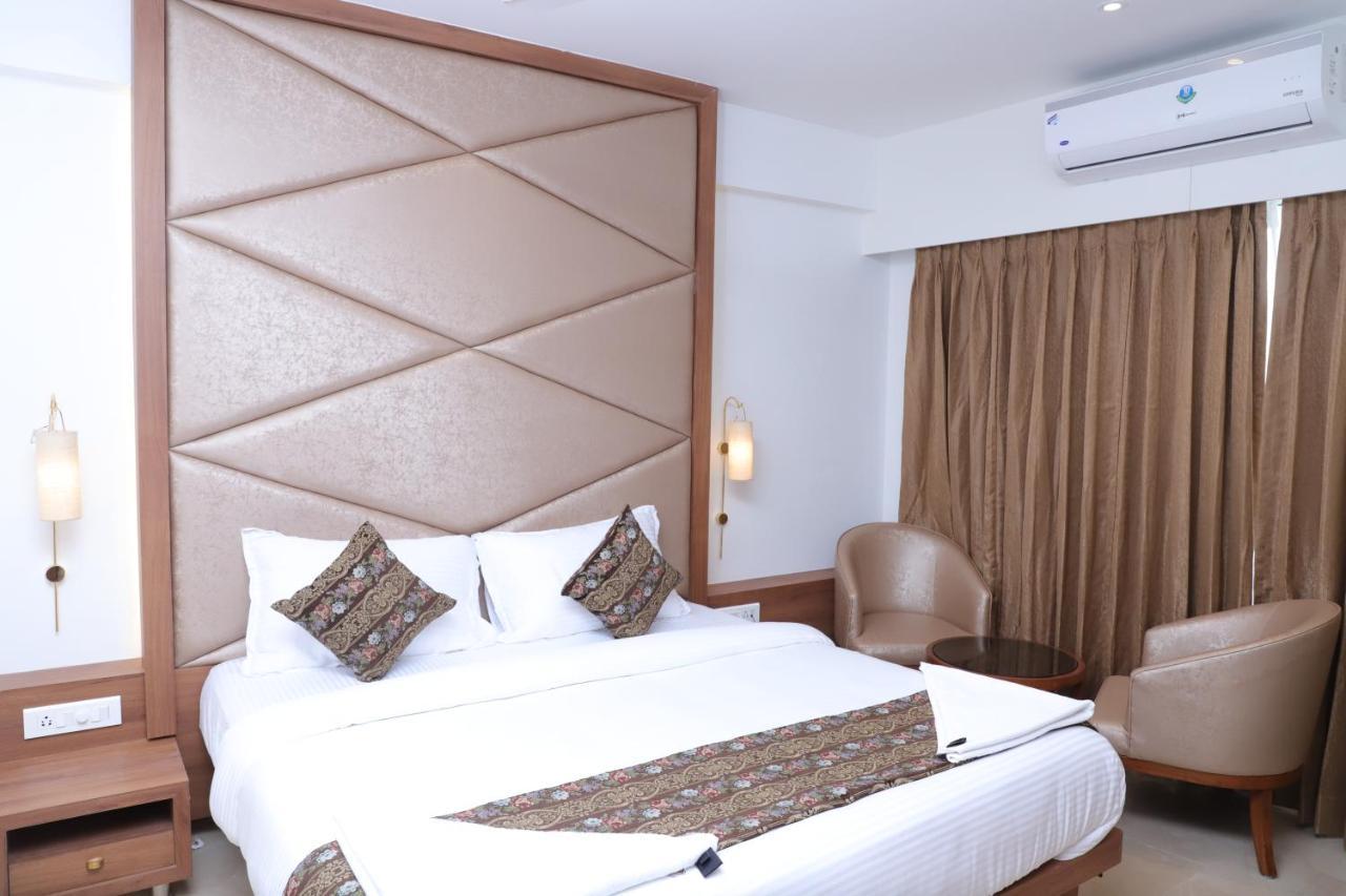Shikin Hotels Navi Mumbai Bagian luar foto